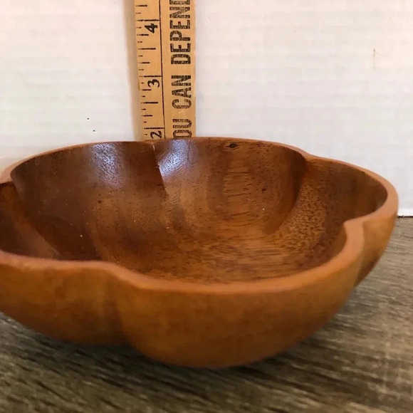 Hand Carved Flower Wooden Bowl - Picture 7 of 8